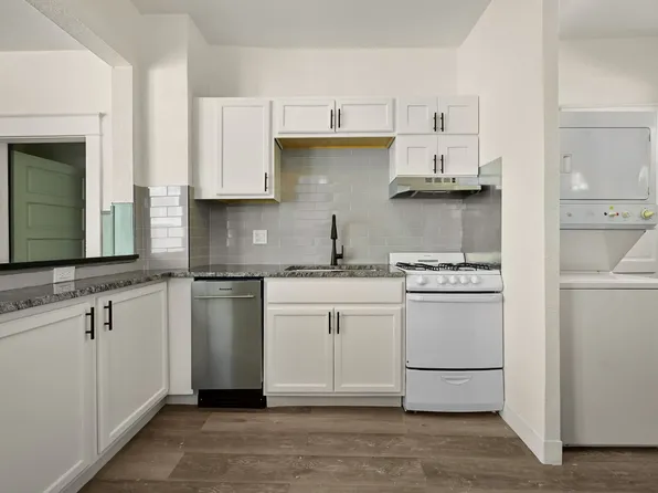 1212 W 41st St, Kansas City, MO 64111