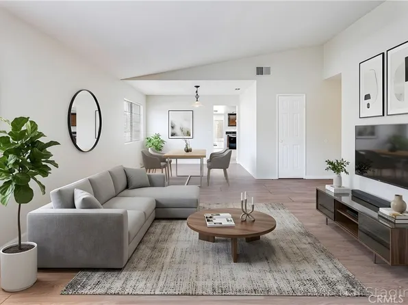 5546 McLennan Ave, Encino, CA 91436
