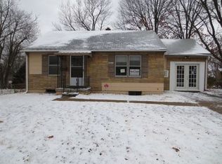 10200 Hillcrest Rd, Kansas City, MO 64137