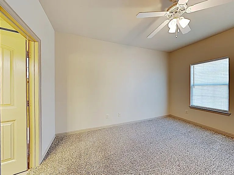 1540 Aldra Dr — Photo 7