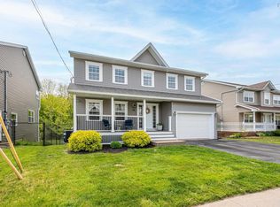 26 Darlington Dr, Halifax, NS B4E 0H4
