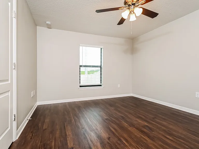 720 Chatham Walk Dr — Photo 9