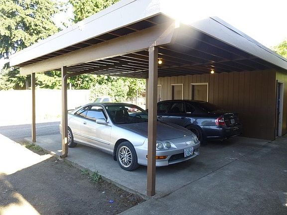 4th image of 3217 Grand Blvd