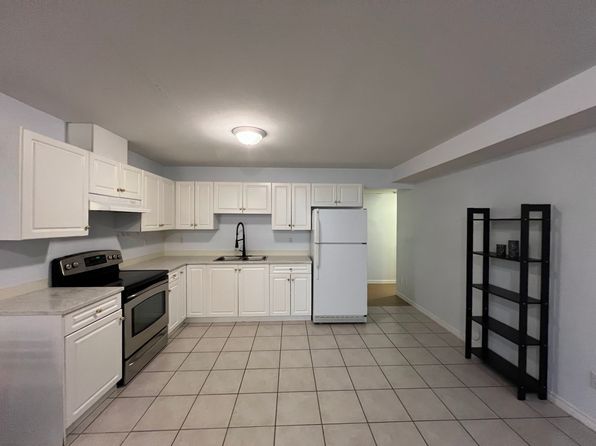 2132 Parkway Blvd, Coquitlam, BC V3E 3K5