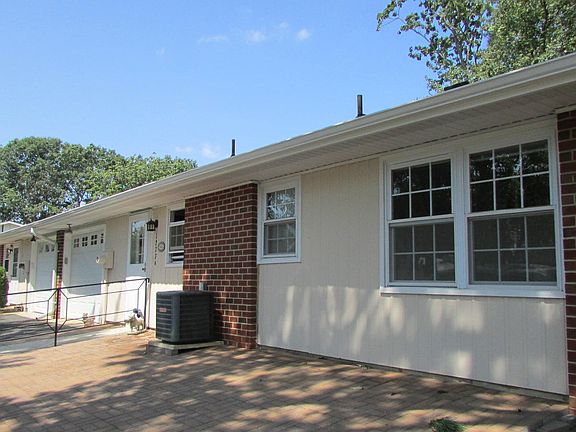 3rd image of 1277A Shetland Dr #1001