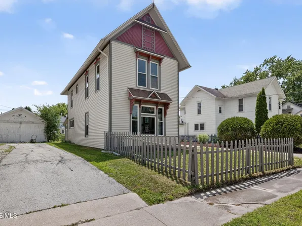 122 Palmer Ave, Bowling Green, OH 43402