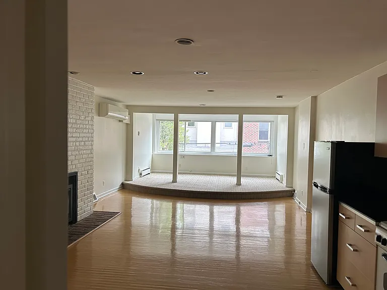 1926 Lombard St #2 — Photo 11