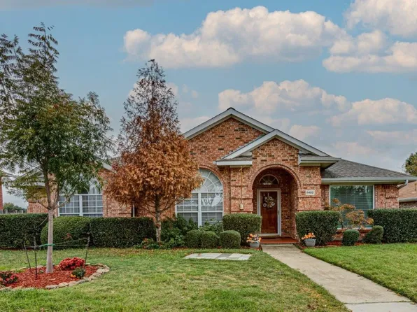 8402 Concord Dr, Rowlett, TX 75089