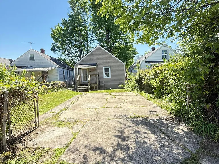 1111 Dresden Ave — Photo 11
