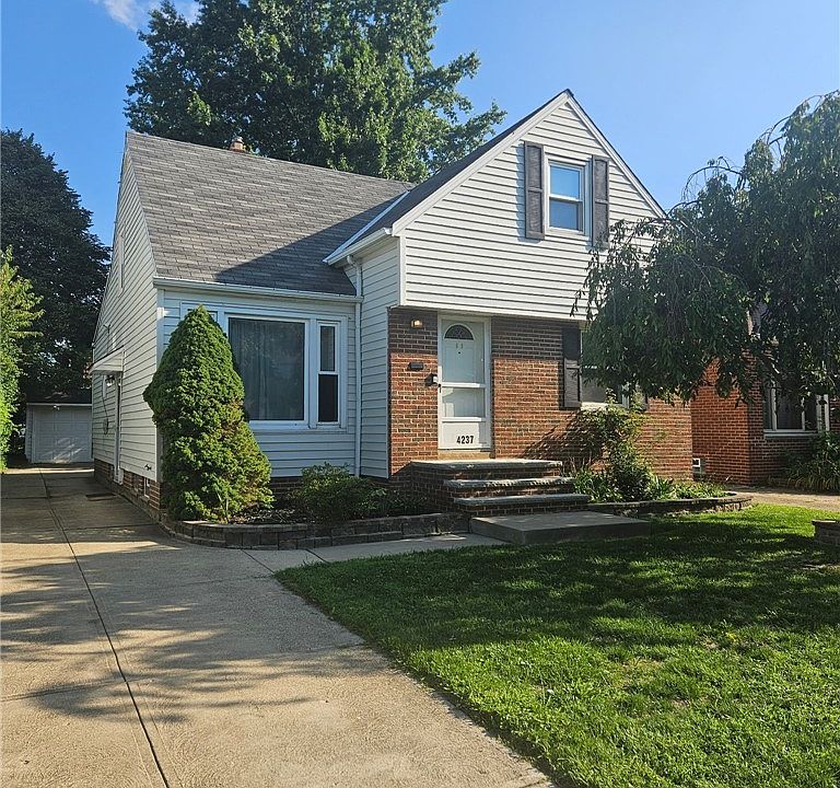 1st image of 4237 Stonehaven Rd