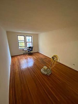 5th image of 7505 35th Ave #11