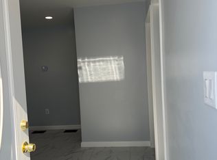 22 Amber St #1, Staten Island, NY 10306
