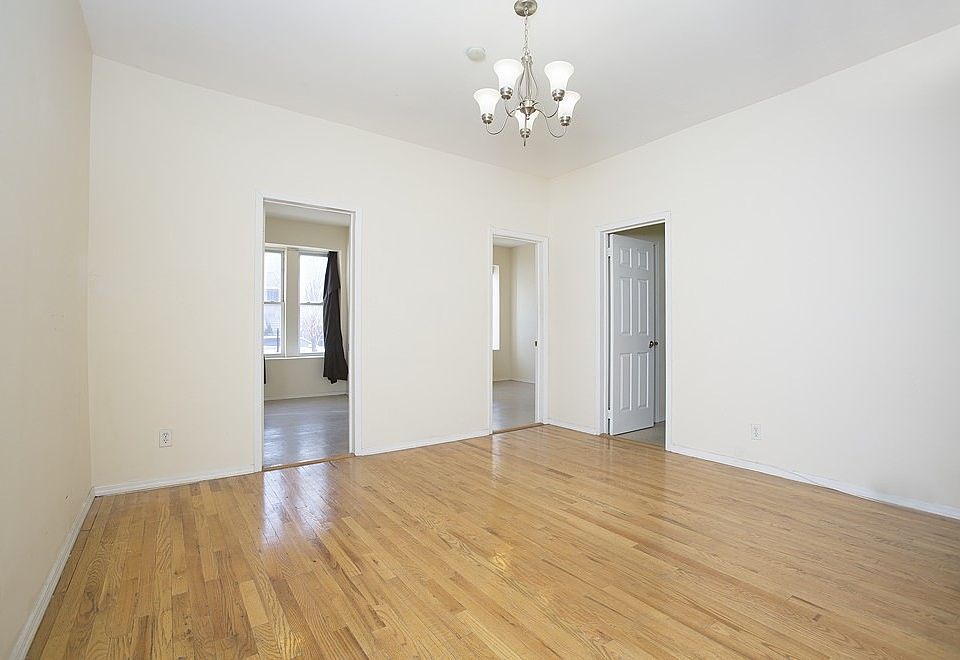 1st image of 709 Dekalb Ave APT 3