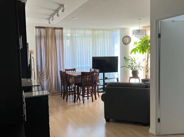 800 Lawrence Ave W, Toronto, ON