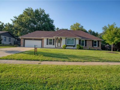 2010 SW 33rd St, Topeka, KS, 66611