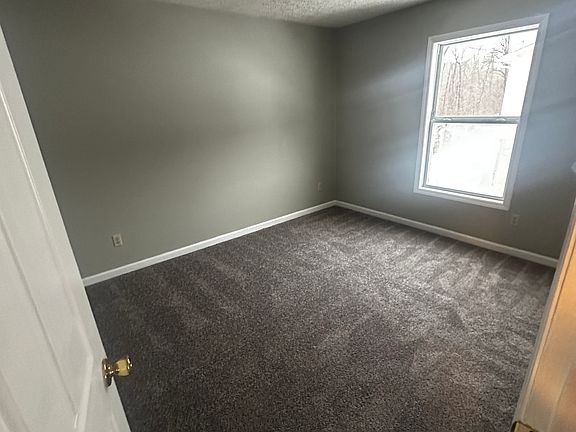 2nd image of 915 Royal Dr #1
