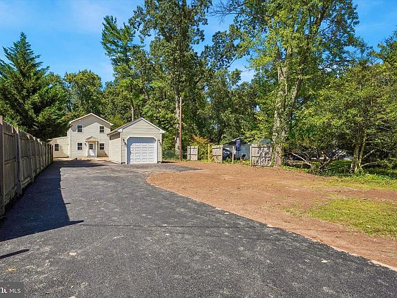 2nd image of 508 W Orvilla Rd