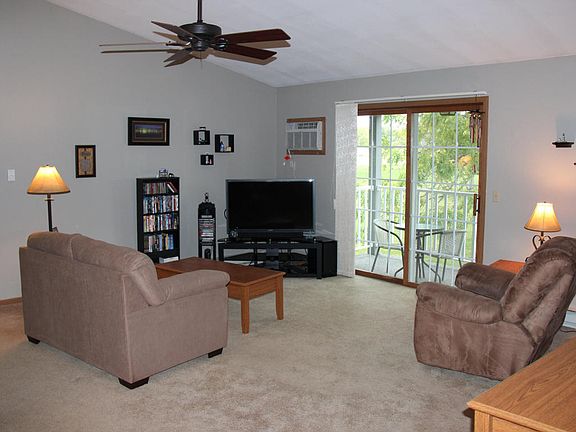 5th image of 360 Auburn Meadows Ct Unit A