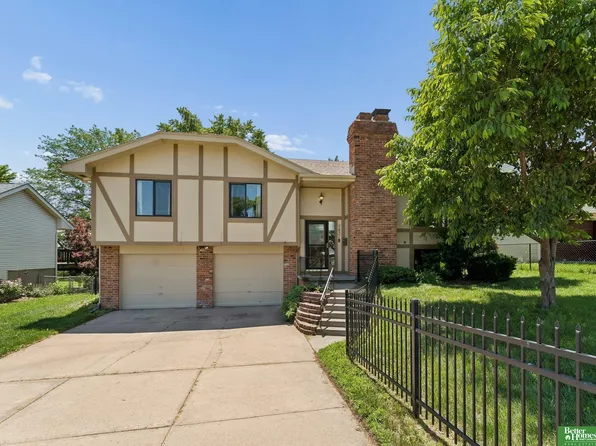 7431 Nina St, Omaha, NE 68124