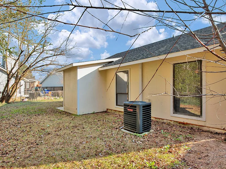 7006 Candlewood Dr — Photo 30
