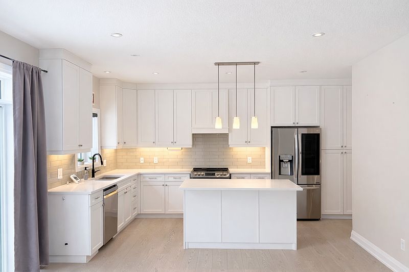 Kitchener House for rent - 4 Bedrooms — photo 7