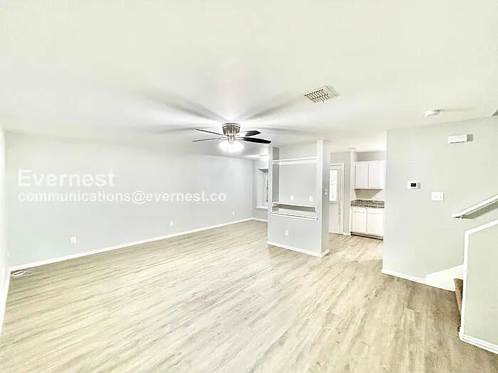 328 Ezekial Ave — Photo 5