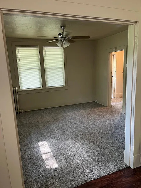 3 bed, 1050 sqft, $1,300 — Photo 4