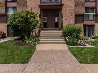 50301 Delaire Landing Rd #301, Philadelphia, PA 19114