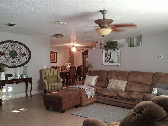 2nd image of 7744 Hinsdale Dr