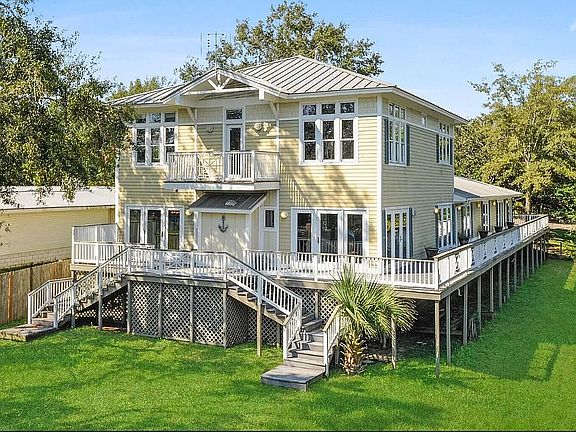 BAYOU SIDE OF MAIN HOUSE