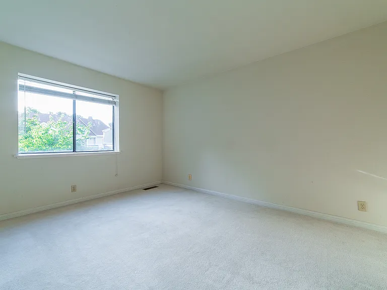 4657 Rothbury Cmn — Photo 24