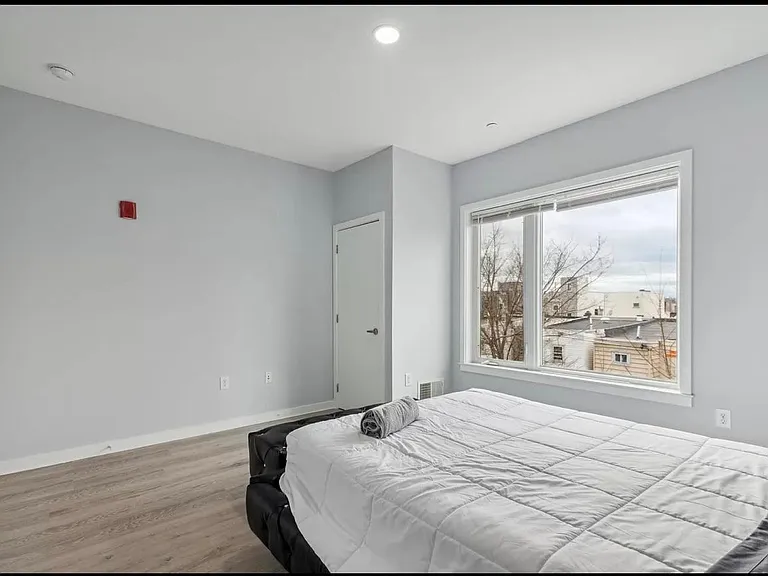 1238 N 28th St #1F — Photo 7