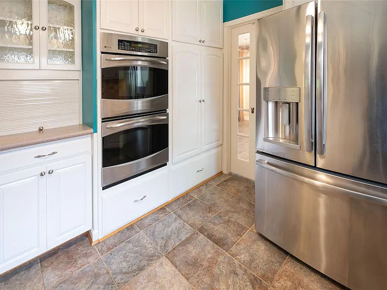 7546 Maple Tree Dr — Photo 17