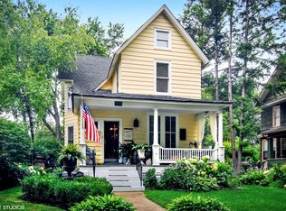 119 N Wright St, Naperville, IL 60540