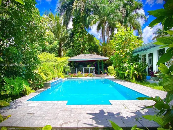 13550 S Biscayne River Rd, North Miami, FL 33161