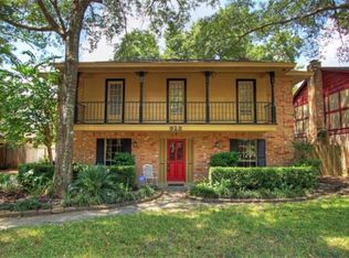 928 Manchester Dr, Conroe, TX 77304