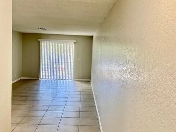 200 Croton Ave APT 208, Lantana, FL 33462