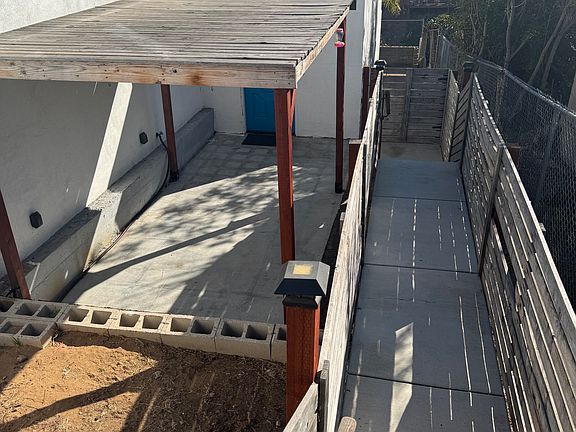 2nd image of 5515-17 San Mateo Dr #5517