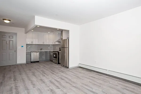 Rented by Astir Realty LLC | media 6