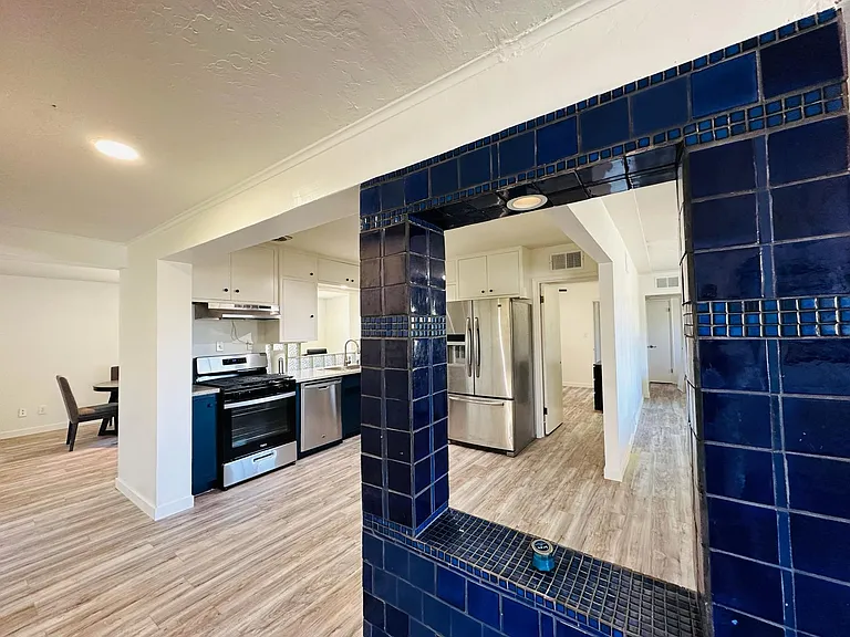 3010 E Copper St — Photo 5