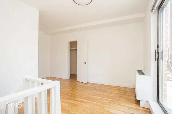 Rented by MNS Marketing | media 3