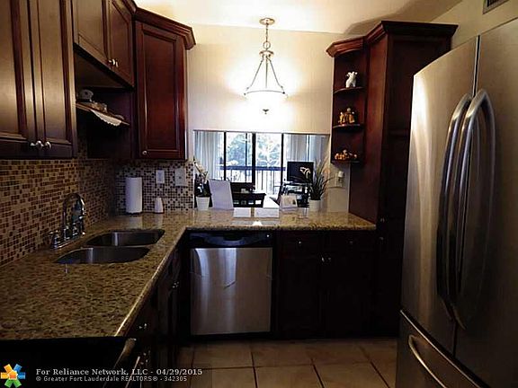 4th image of 8437 Forest Hills Dr APT 307