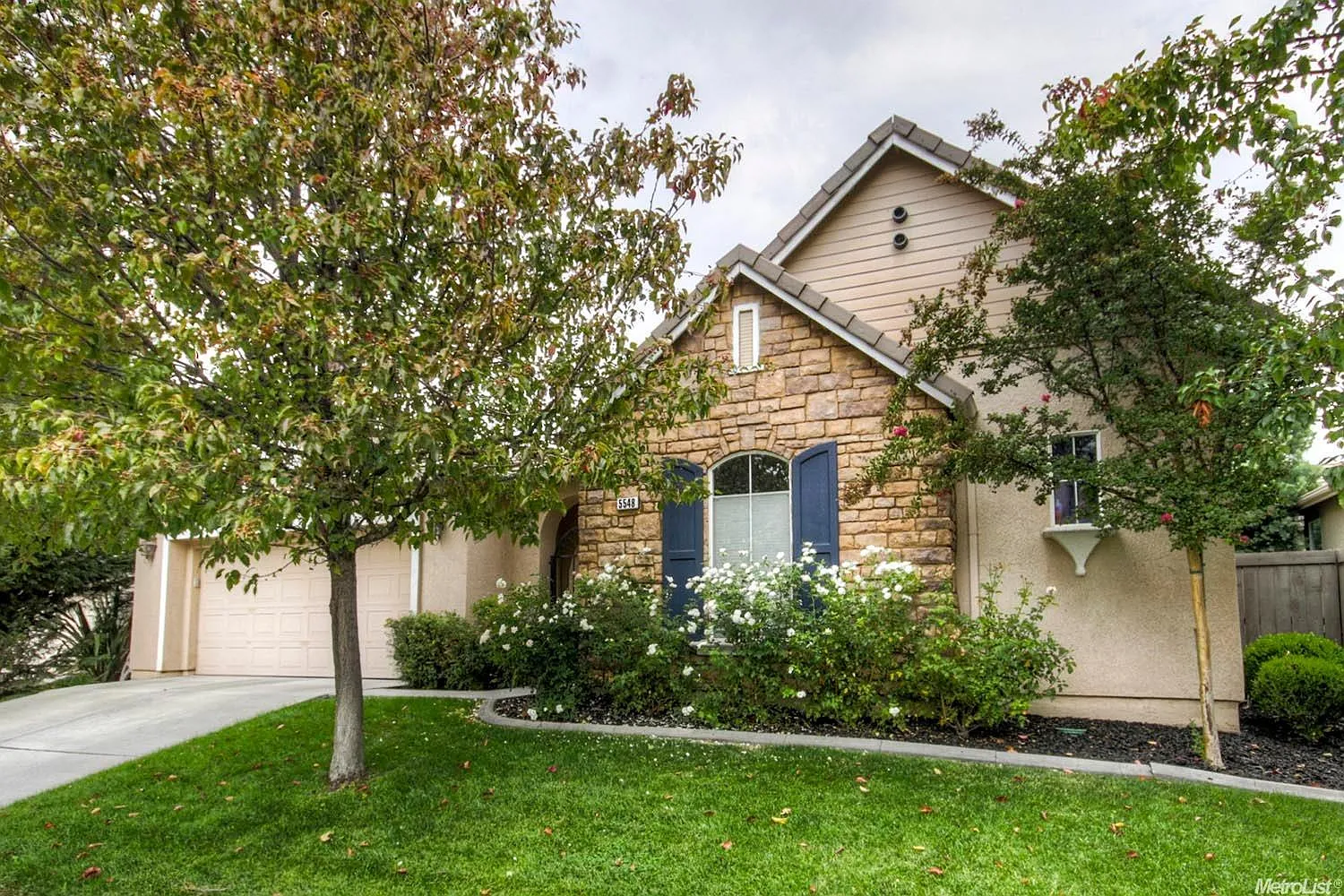 5548 Jerry Litell Way photo 1