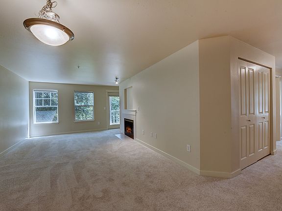 5th image of 7711 NE 175th St #210
