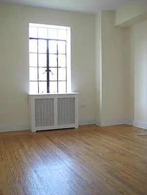 Rented by Segallis Real Estate | media 82