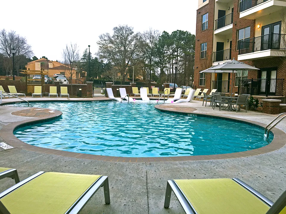 Jones Grant Urban Flats apartments community photo