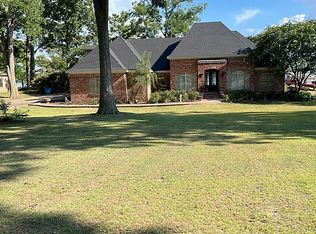593 Lakehall Rd, Lake Village, AR 71653