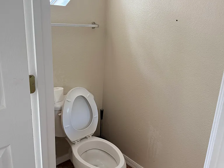 9963 Ashburn Lake Dr — Photo 23