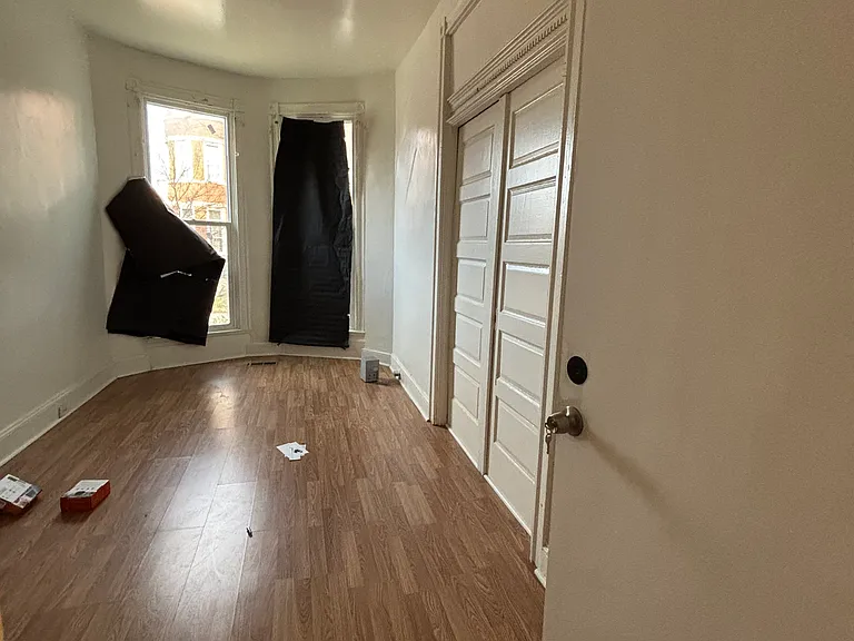292X Parkwood Ave — Photo 6