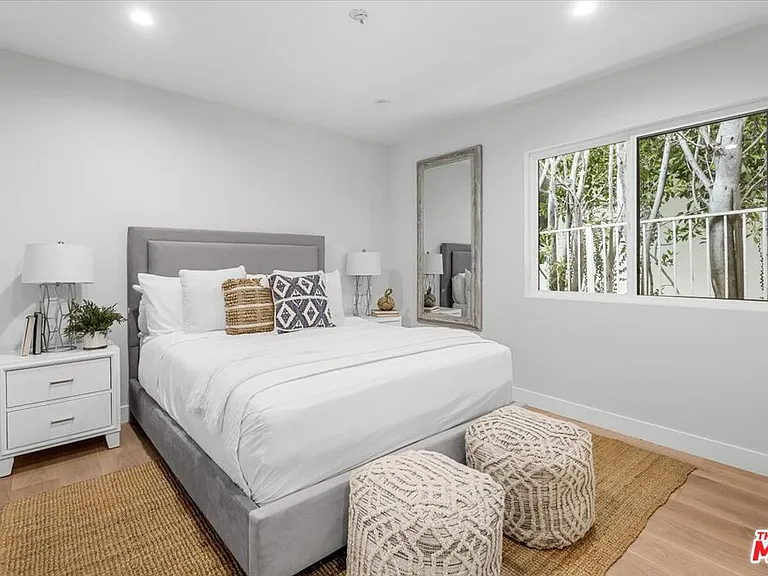 9028 Keith Ave — Photo 12